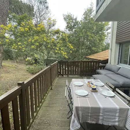 Апартаменты Charming Quiet Flat In Аркашон