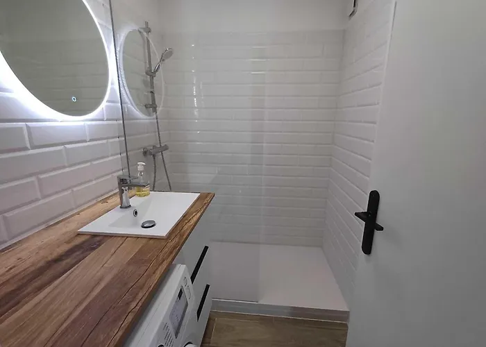 Charming Quiet Flat In